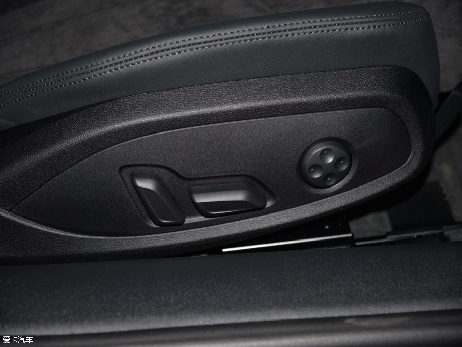 2015?yun)WTT Coupe 45 TFSI