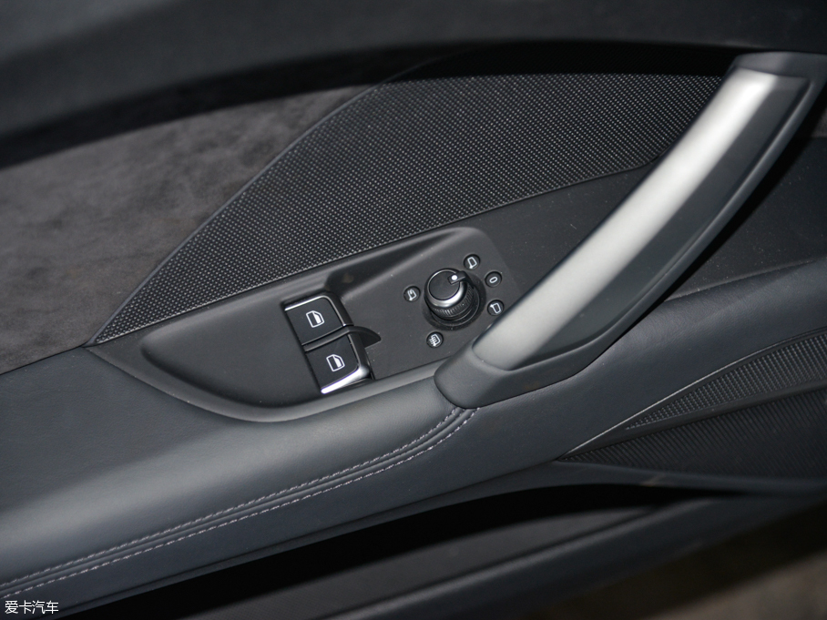 2015WTT Coupe 45 TFSI