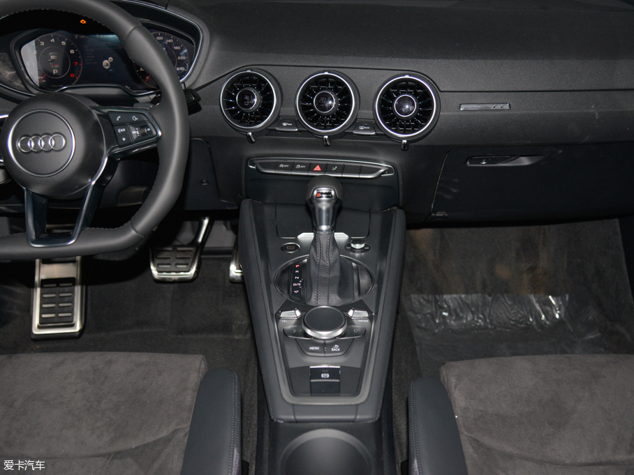 2015WTT Coupe 45 TFSI