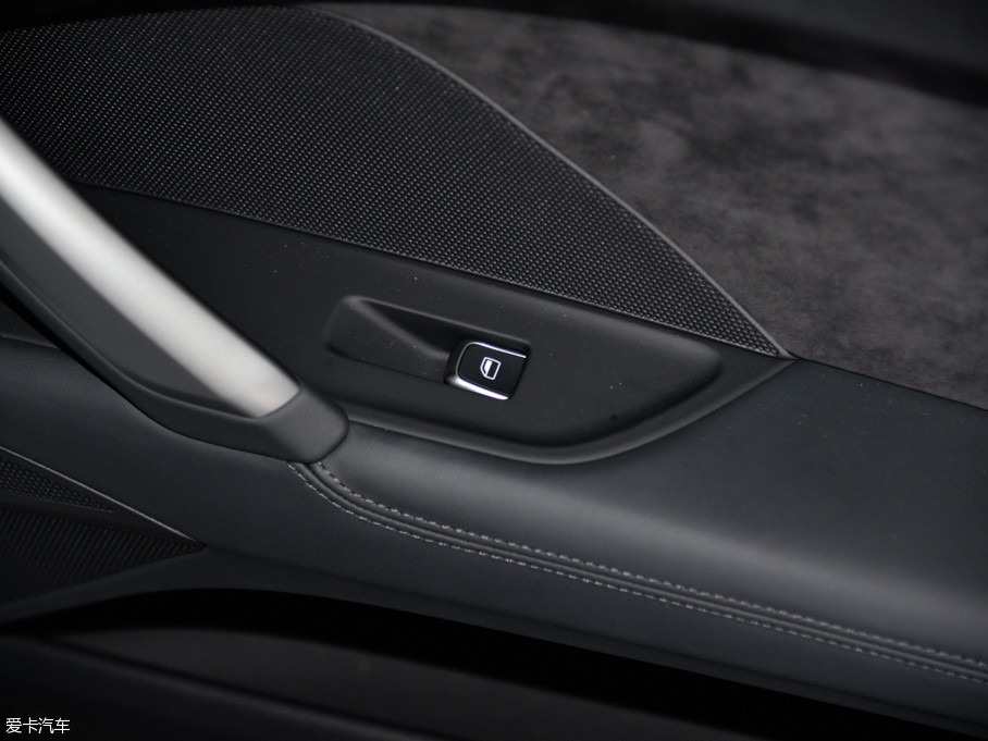 2015WTT Coupe 45 TFSI