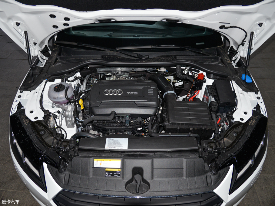 2015WTT Coupe 45 TFSI