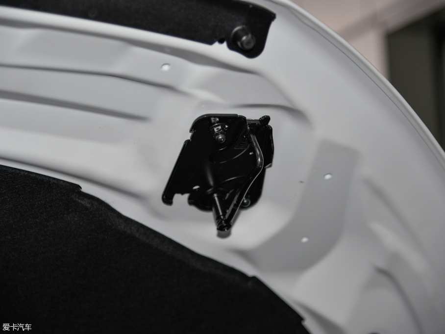 2015?yun)WTT Coupe 45 TFSI