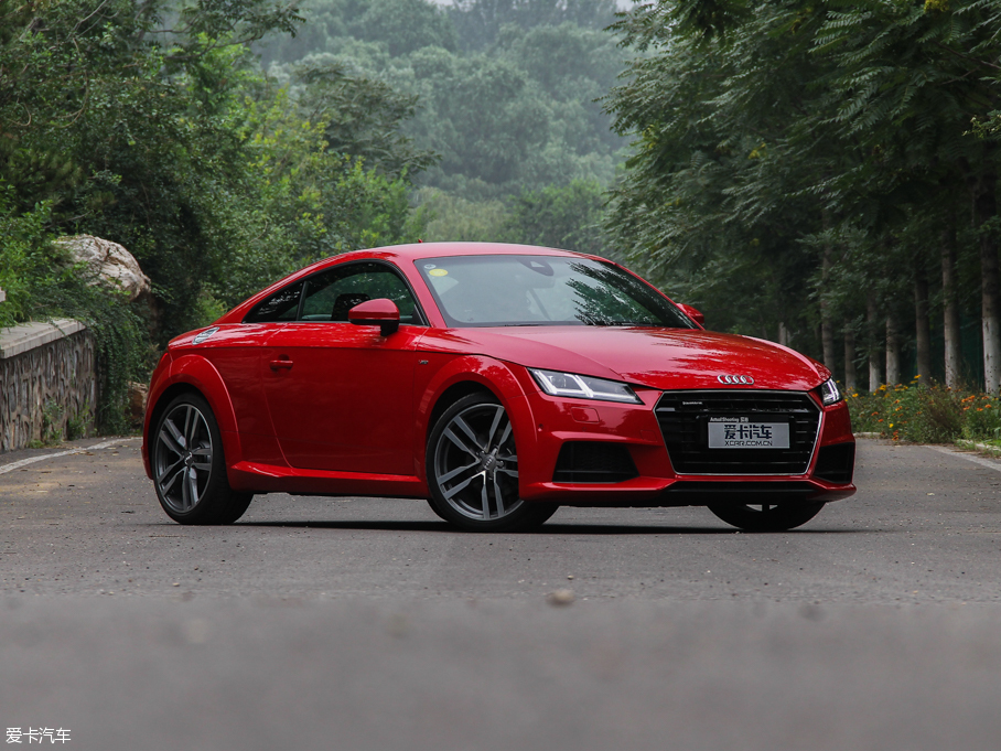 2015WTT Coupe 45 TFSI quattro