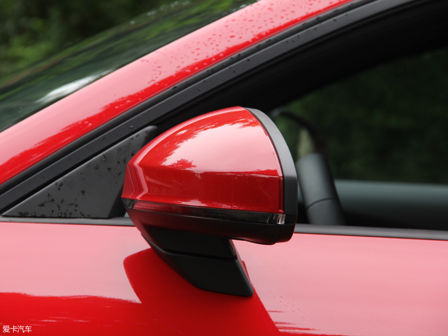 2015WTT Coupe 45 TFSI quattro