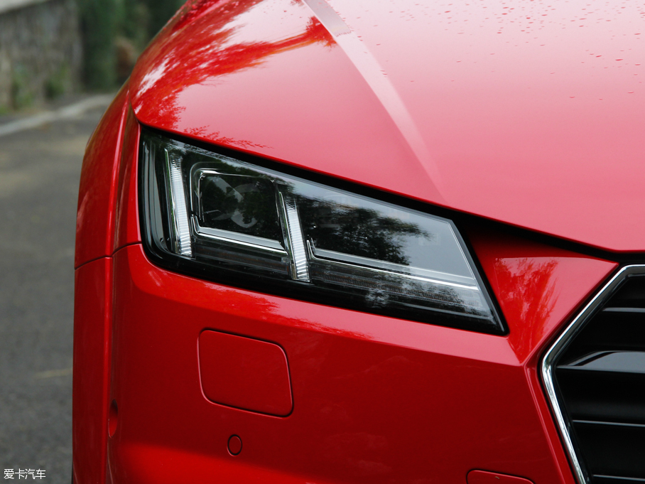 2015WTT Coupe 45 TFSI quattro