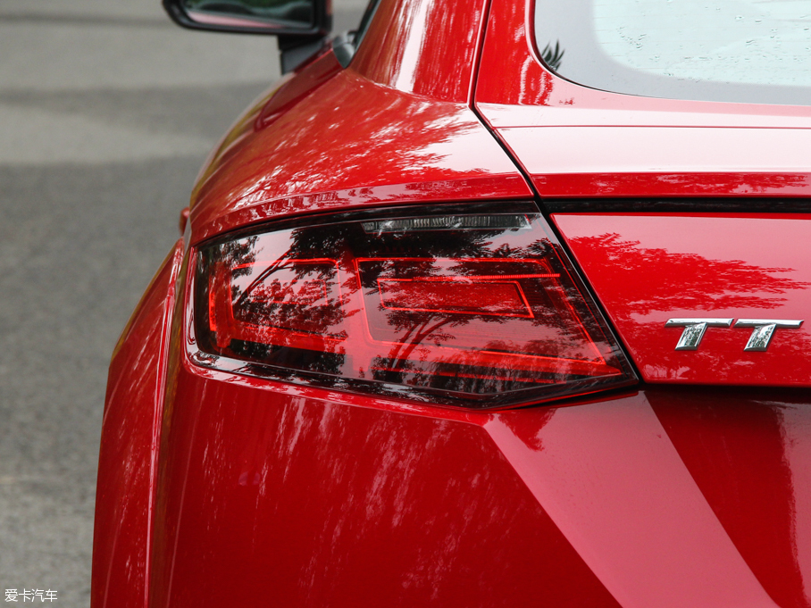 2015WTT Coupe 45 TFSI quattro