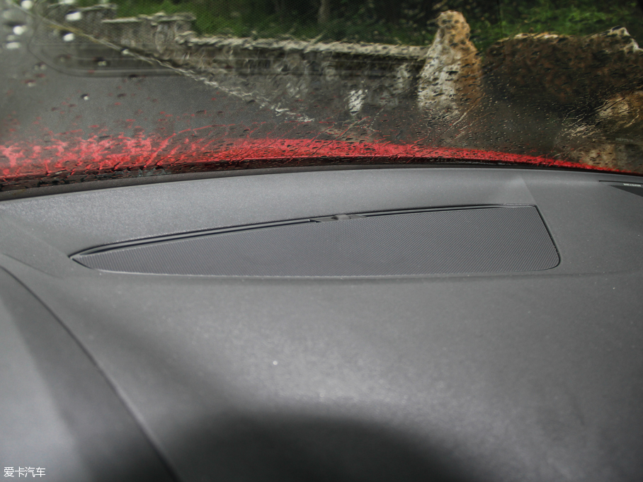 2015?yun)WTT Coupe 45 TFSI quattro