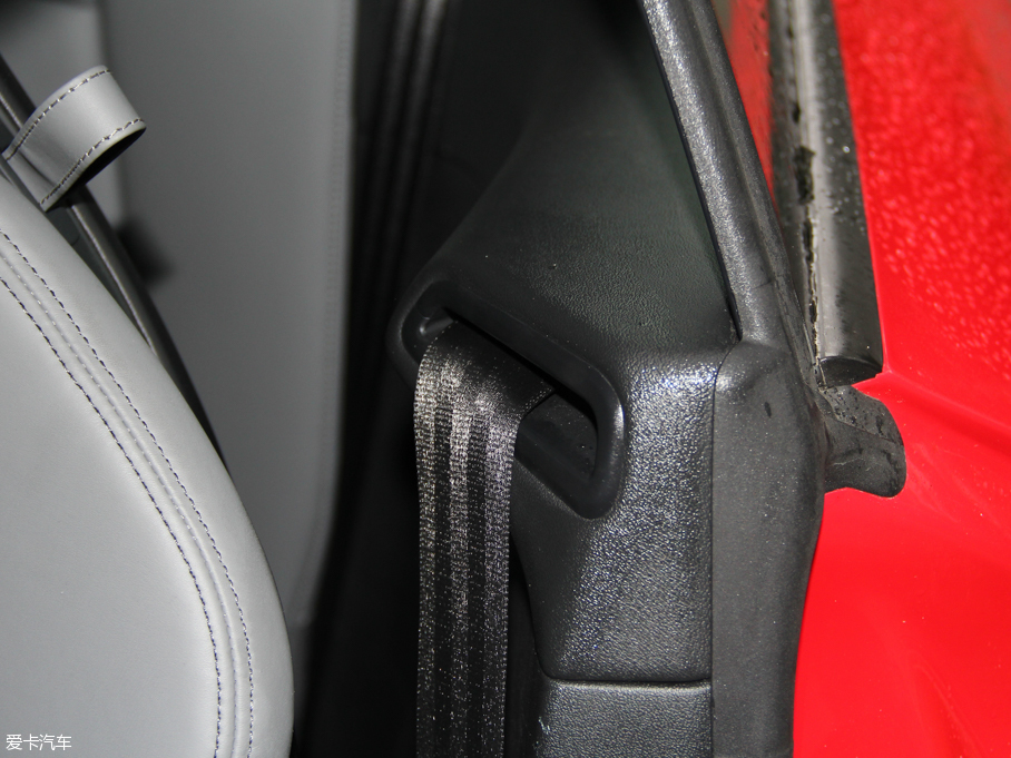 2015?yun)WTT Coupe 45 TFSI quattro