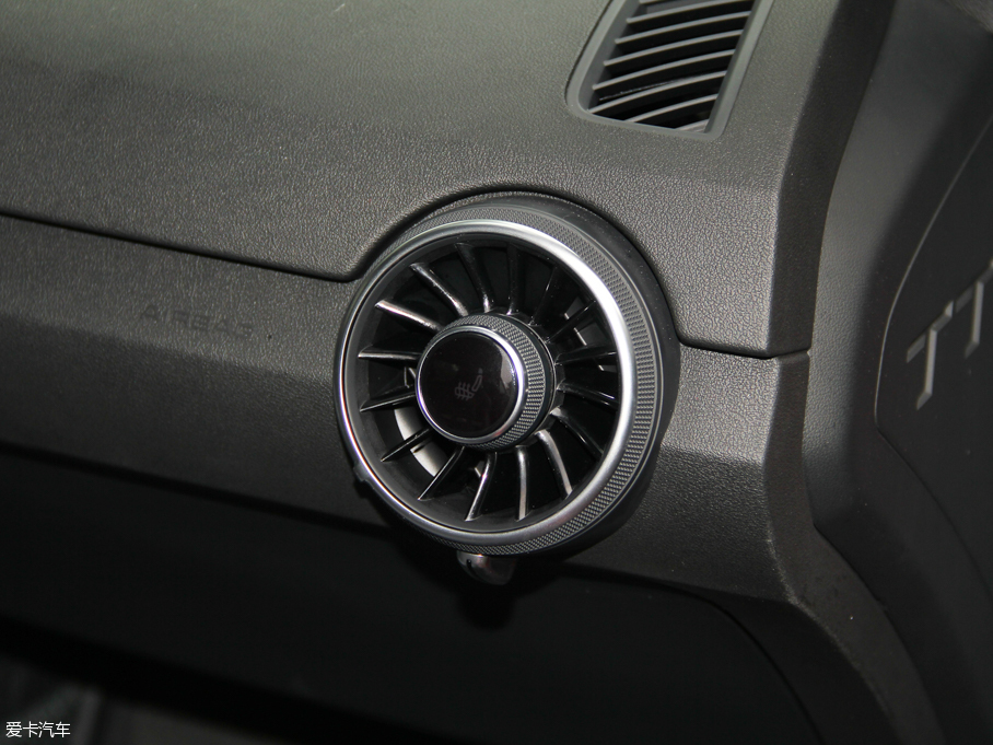 2015WTT Coupe 45 TFSI quattro