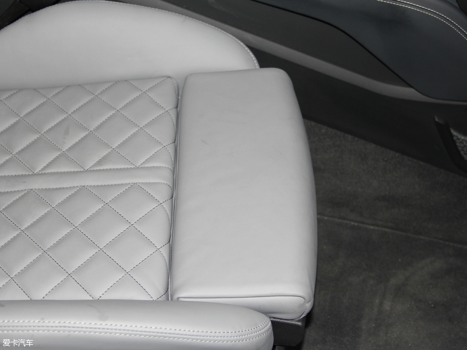 2015WTT Coupe 45 TFSI quattro