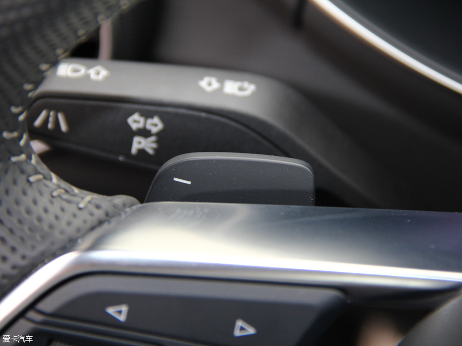 2015?yun)WTT Coupe 45 TFSI quattro