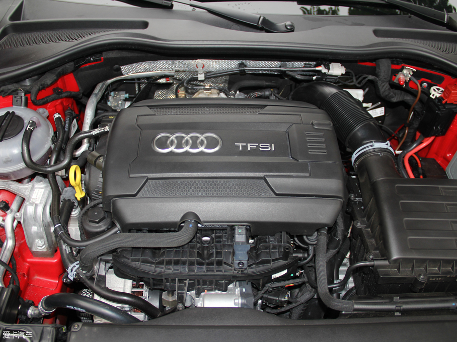 2015?yun)WTT Coupe 45 TFSI quattro