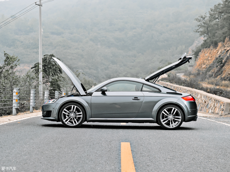 2015WTT Coupe 45 TFSI quattro