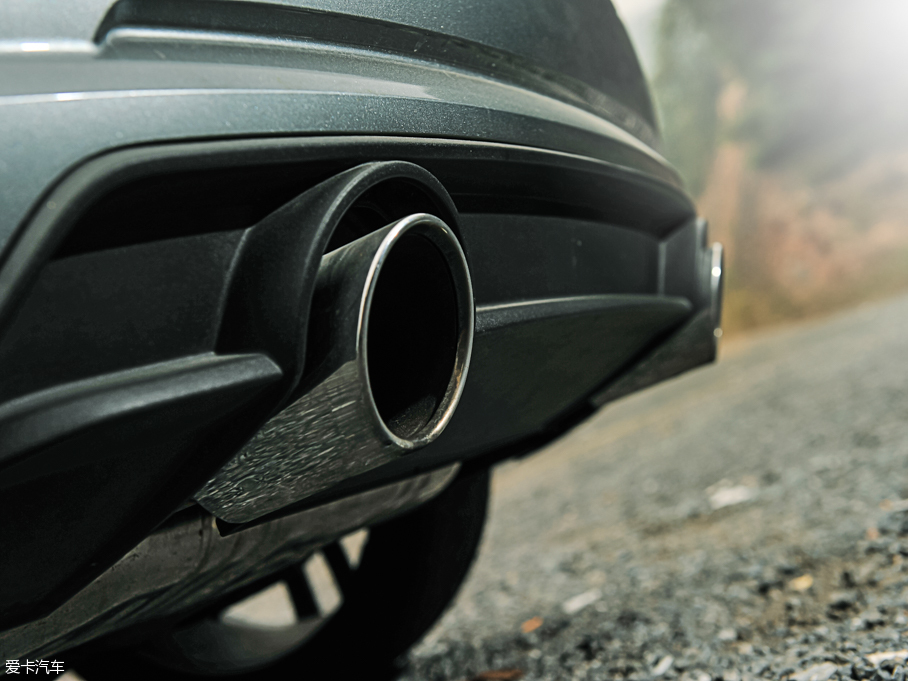 2015WTT Coupe 45 TFSI quattro