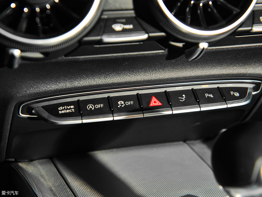 2015WTT Coupe 45 TFSI quattro