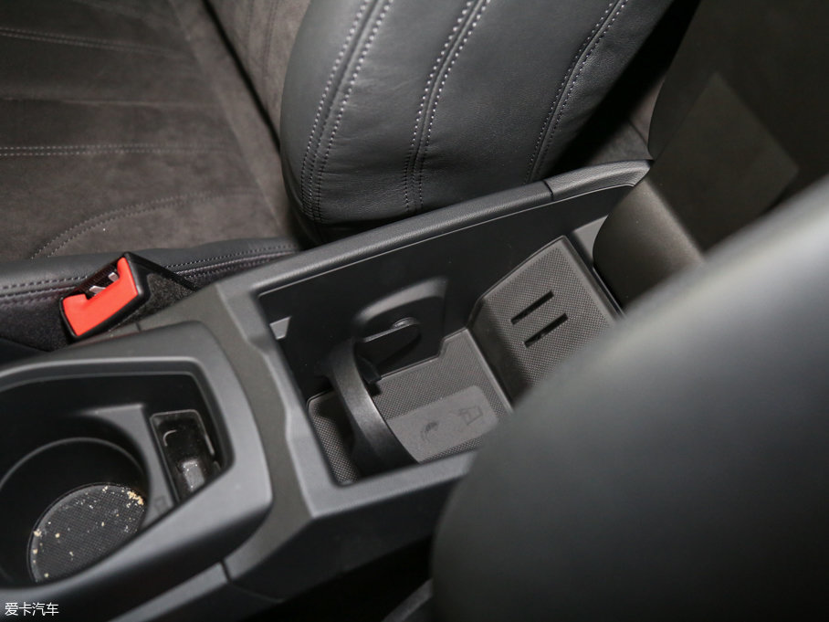 2015WTT Coupe 45 TFSI