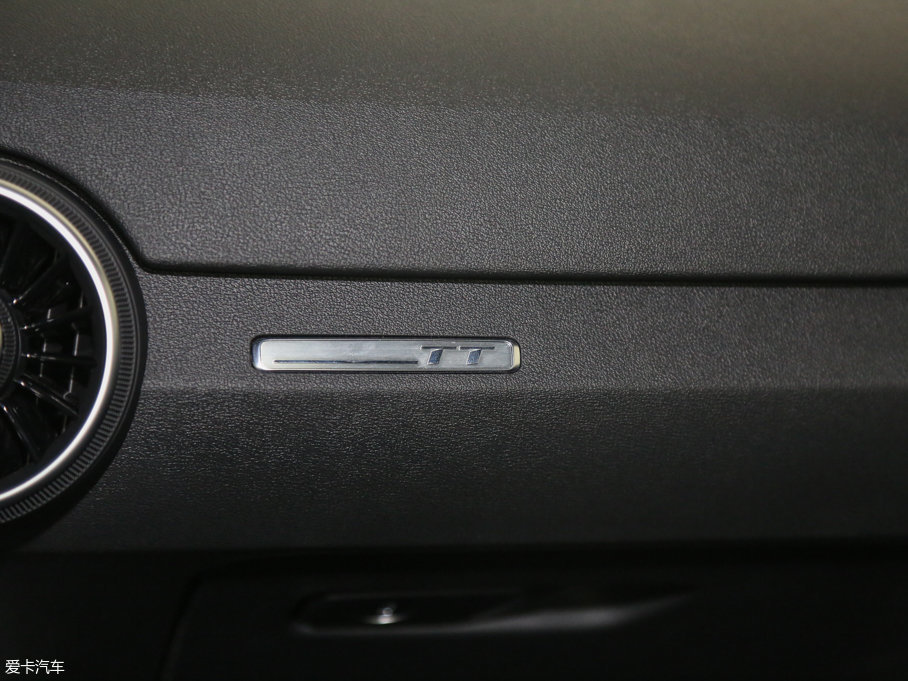 2015WTT Coupe 45 TFSI