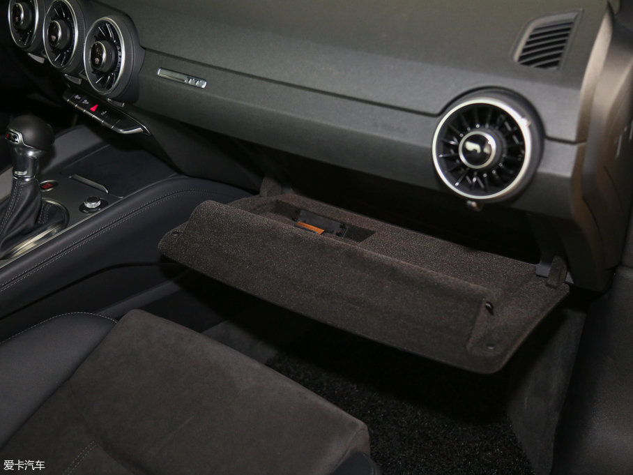 2015?yun)WTT Coupe 45 TFSI