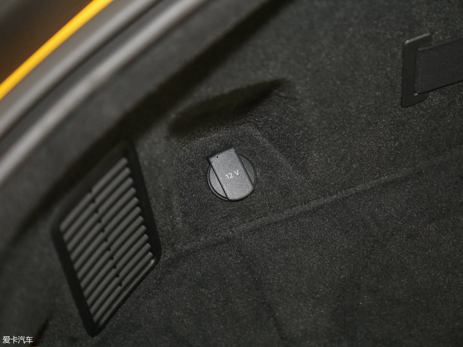 2015?yun)WTT Coupe 45 TFSI