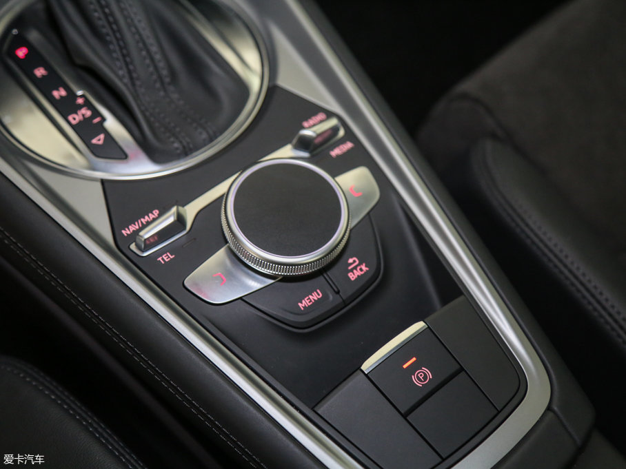 2015WTT Coupe 45 TFSI