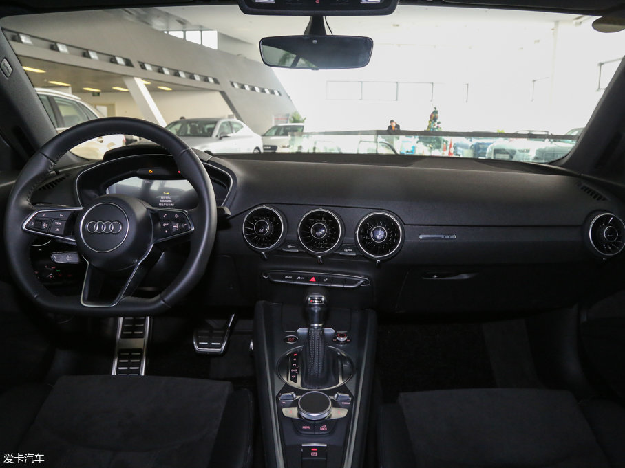 2015WTT Coupe 45 TFSI