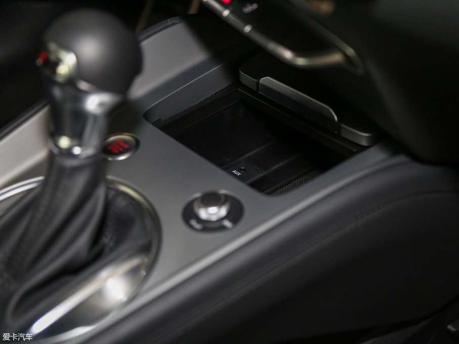 2015WTT Coupe 45 TFSI