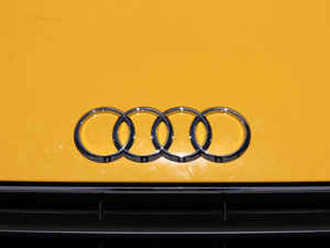 201545 TFSI quattro ^