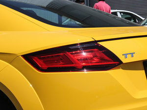 201545 TFSI quattro ^