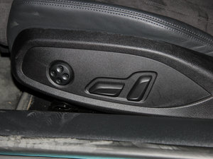 201545 TFSI quattro {{