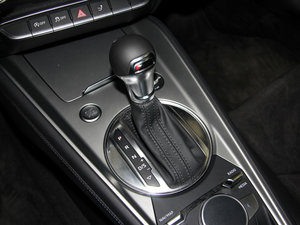 2015款45 TFSI quattro 换挡杆