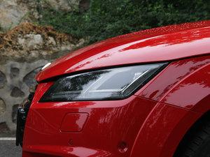 201545 TFSI quattro ^