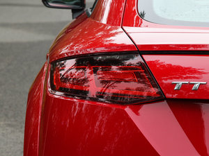 201545 TFSI quattro ^