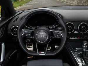 2015款45 TFSI quattro 方向盘