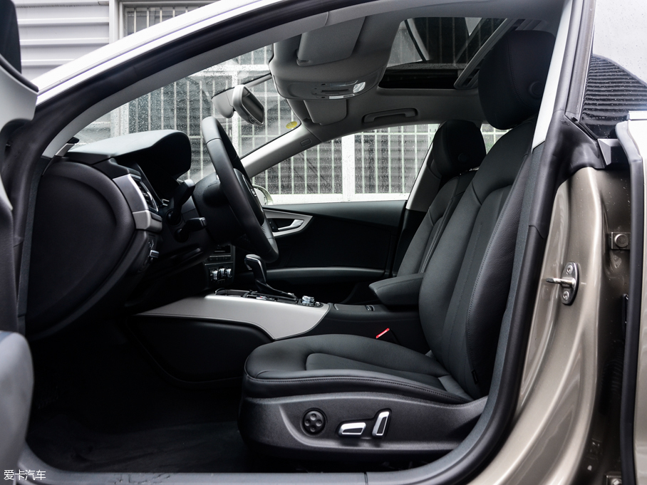 2016?yun)WA7 40 TFSI M(jn)ȡ