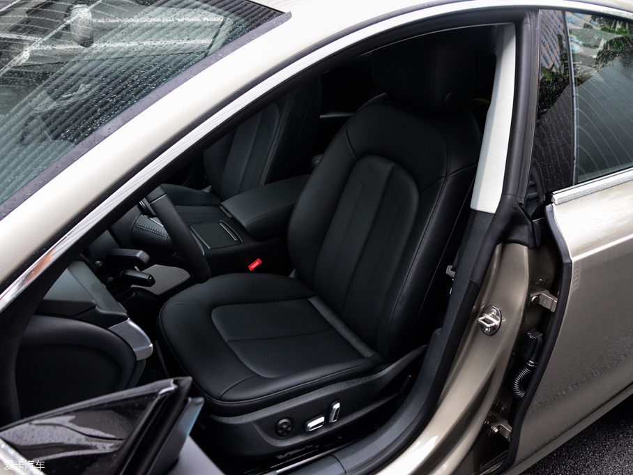 2016?yun)WA7 40 TFSI M(jn)ȡ