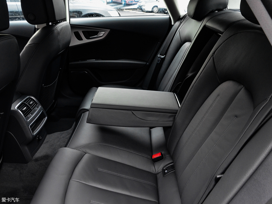 2016?yun)WA7 40 TFSI M(jn)ȡ