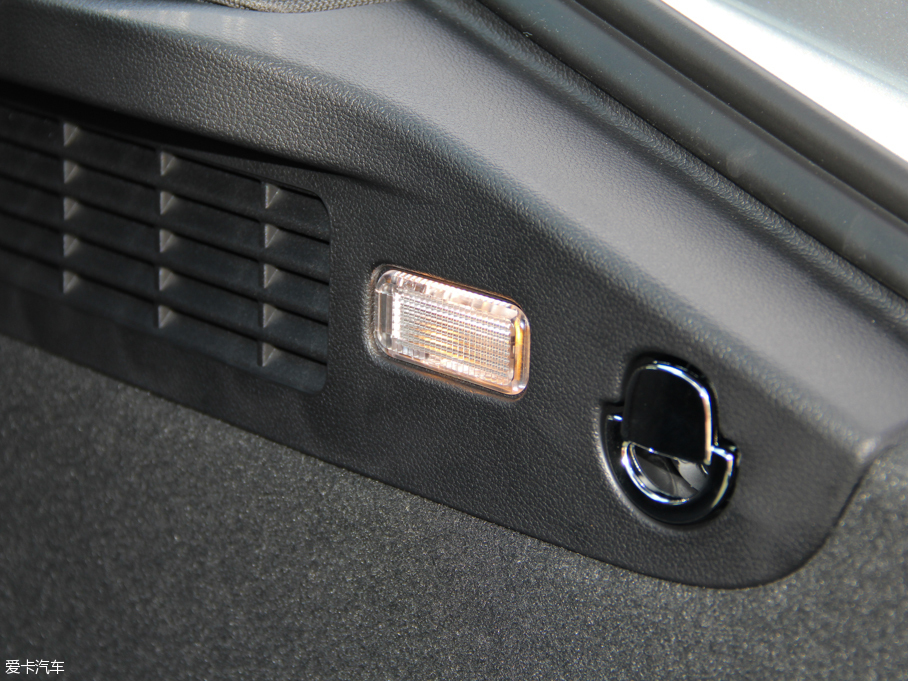 2016?yun)WA7 50 TFSI quattro m