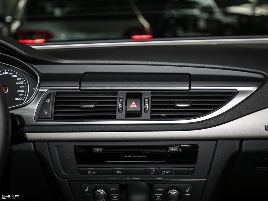 2016WA7 40 TFSI quattro g(sh)