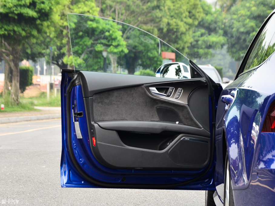 2016WS7 Sportback 4.0 TFSI quattro