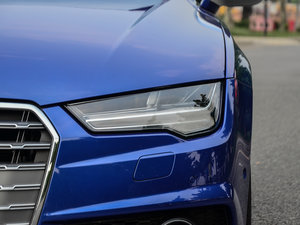 2016Sportback 4.0 TFSI quattro 