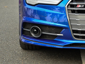 2016Sportback 4.0 TFSI quattro (x)(ji)^