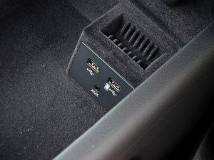 2016Sportback 4.0 TFSI quattro g