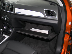 2015款40 TFSI quattro越野型 手套箱