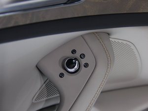 2015款2.0 TDI 空间座椅