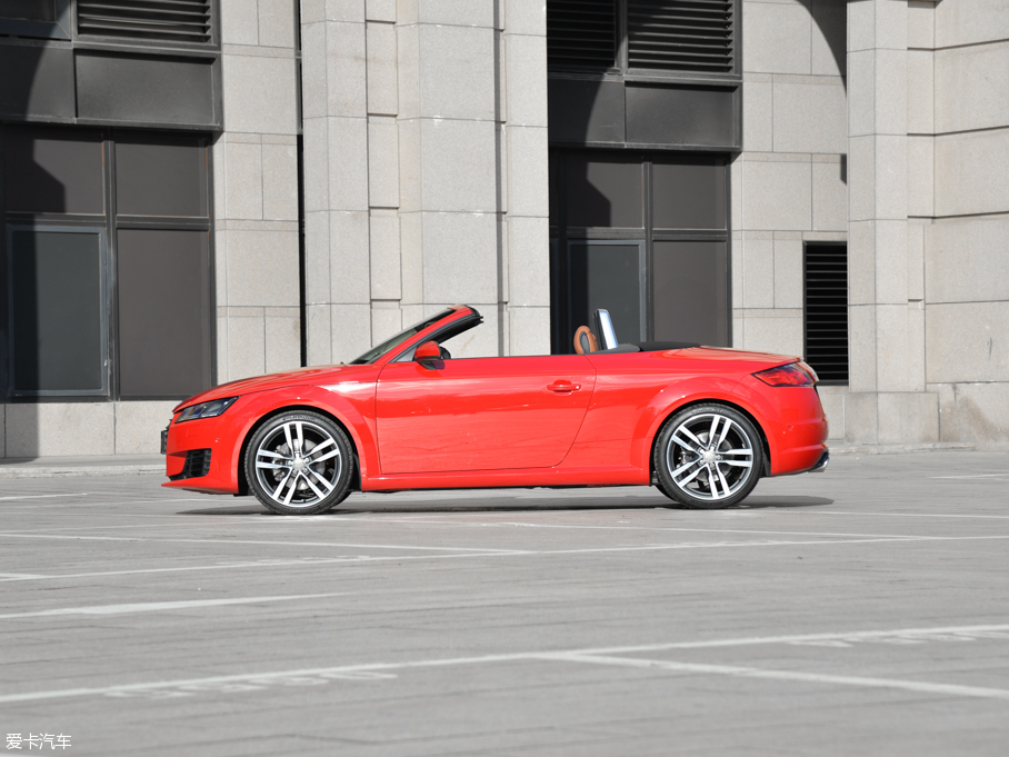 2015µTT Roadster Roadster 45 TFSI quattro