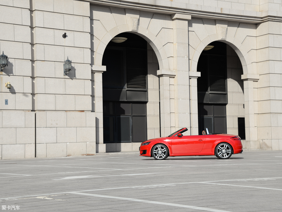 2015µTT Roadster Roadster 45 TFSI quattro