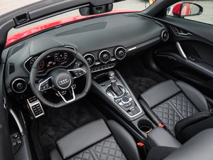 2015Roadster 45 TFSI quattro п؅^