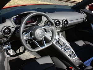 2015Roadster 45 TFSI quattro п؅^