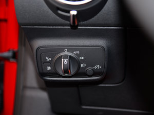 2015Roadster 45 TFSI quattro п؅^