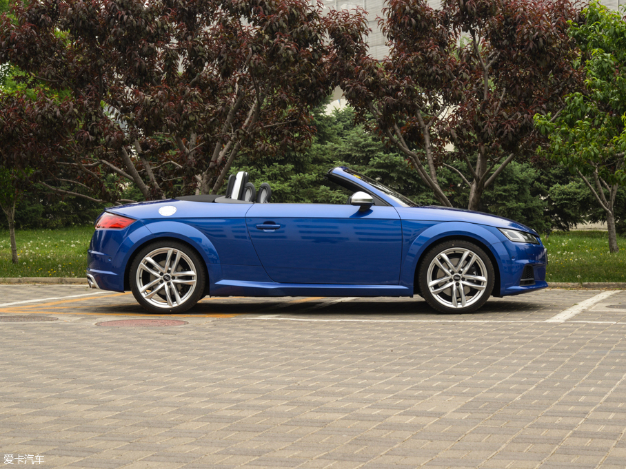 2016WTTS Roadster Roadster quattro